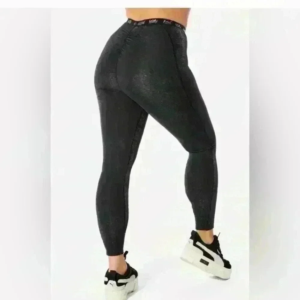 yitty spotlight leggings in size large - Picture 2 of 4
